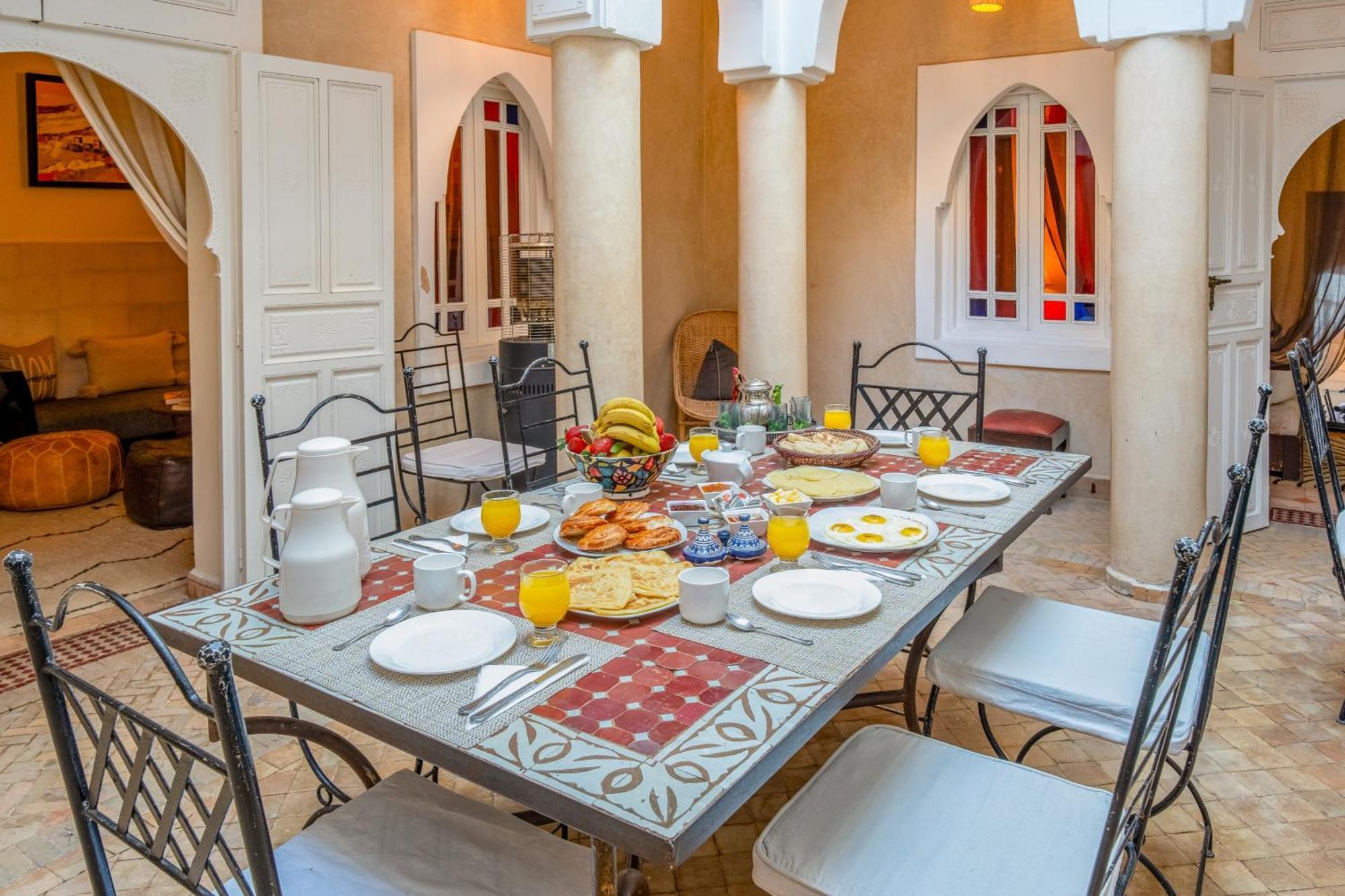 Riad Awinati Location Privatisee ,Piscine Chauffee , Beau Rooftop Marrakesh Eksteriør bilde