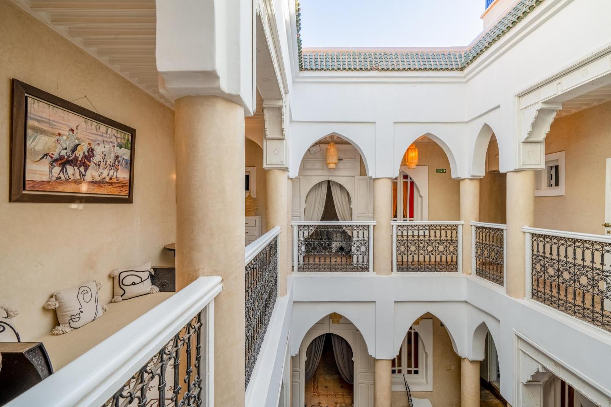 Riad Awinati Location Privatisee ,Piscine Chauffee , Beau Rooftop Marrakesh Eksteriør bilde