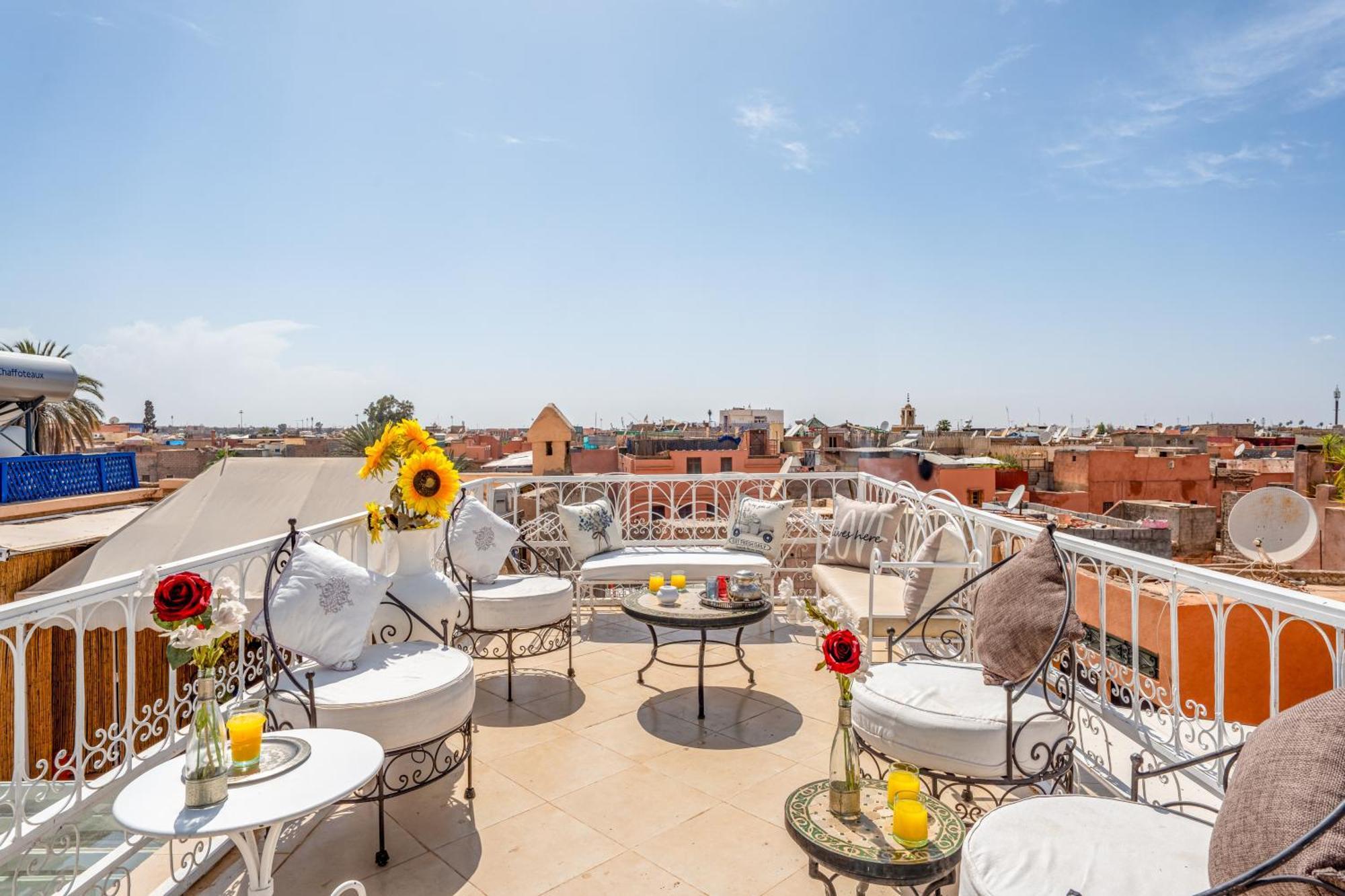 Riad Awinati Location Privatisee ,Piscine Chauffee , Beau Rooftop Marrakesh Eksteriør bilde